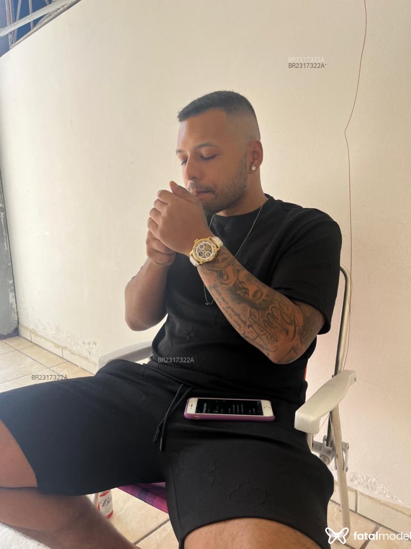 Acompanhante Nando - Feed