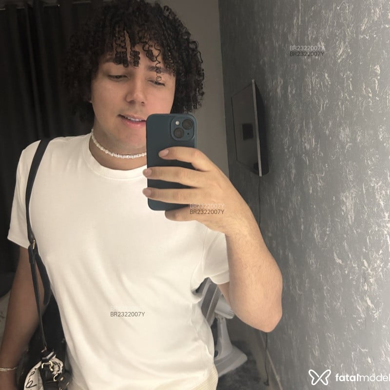 Acompanhante Oliver - Feed