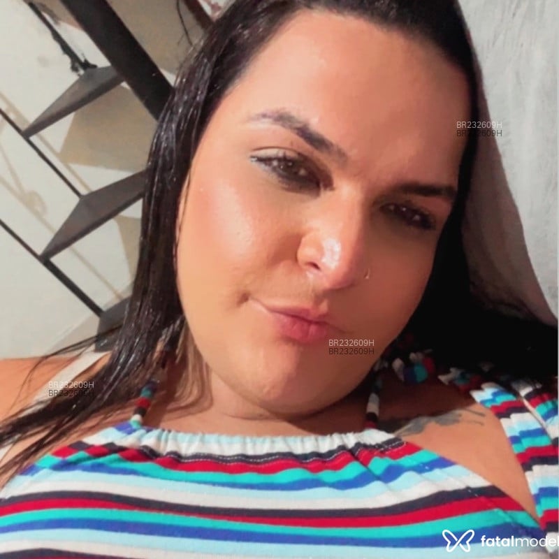 Acompanhante Mell Oliveira - Feed