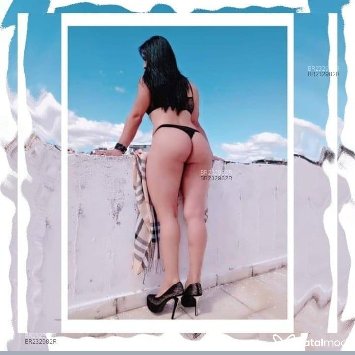 Acompanhante Atenna - Feed