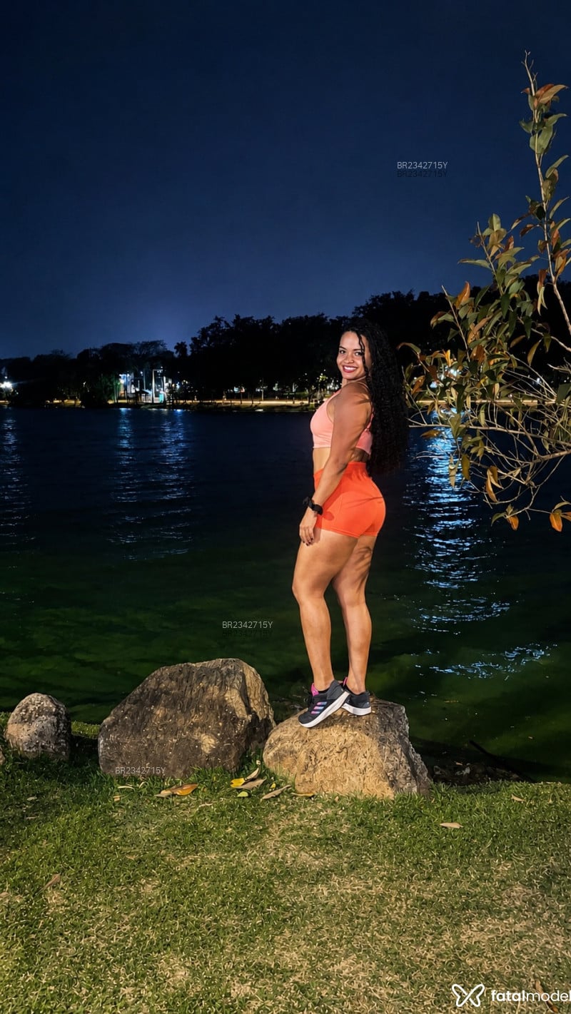Acompanhante Anayan - Feed