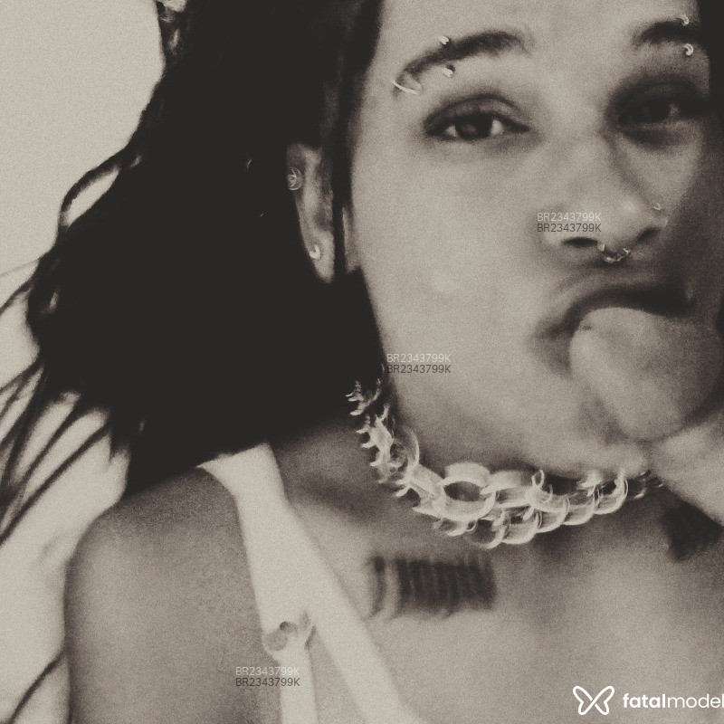 Acompanhante Evaaa - Feed