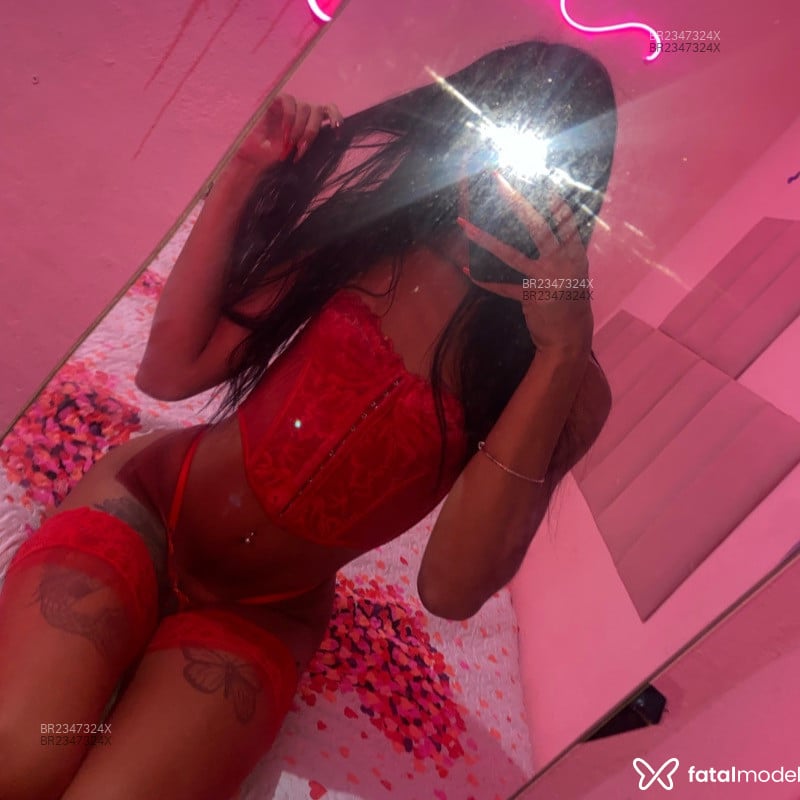 Acompanhante Emilly - Feed