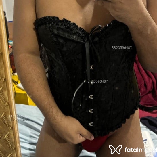 Acompanhante Caju - Feed