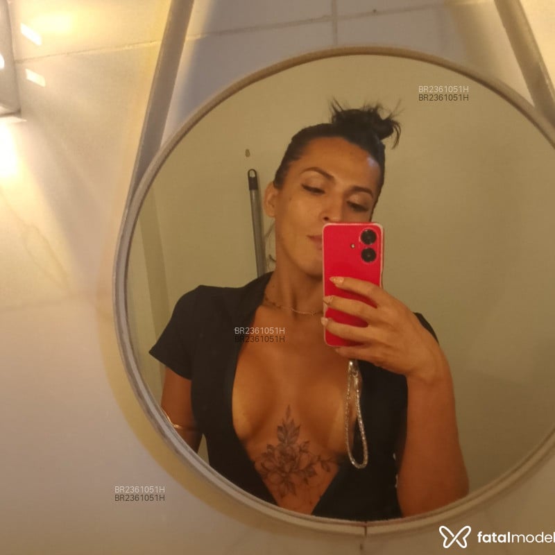 Acompanhante Anitta - Feed
