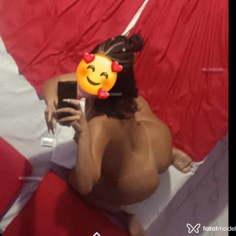 Acompanhante Nay - Feed