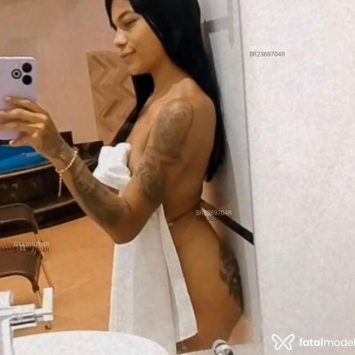 Acompanhante Taynazinha - Feed