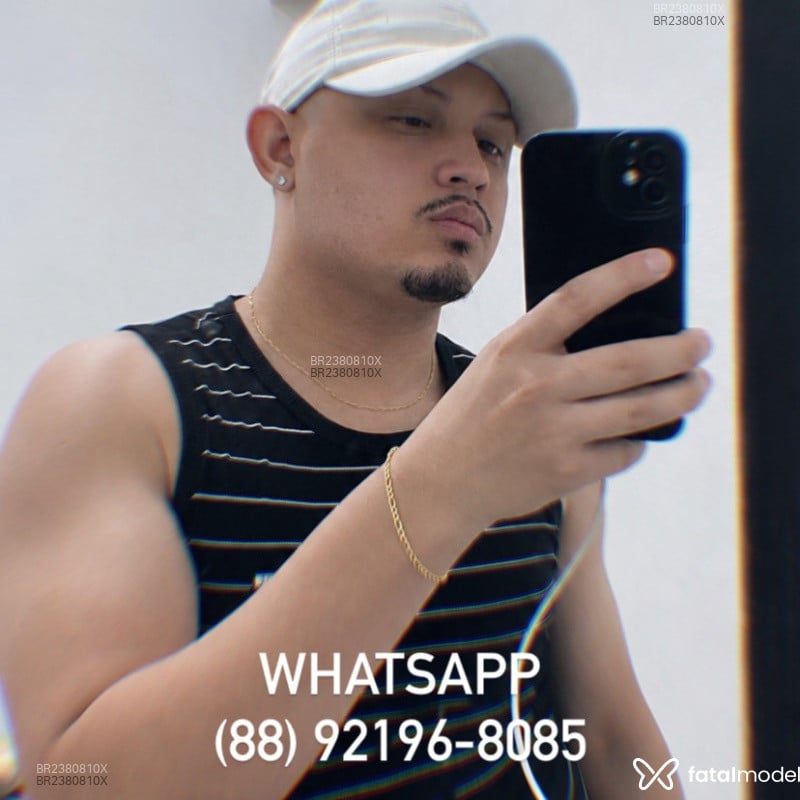 Acompanhante Victor - Feed