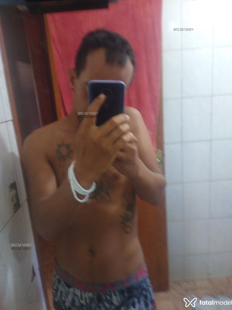 Acompanhante Travers - Feed
