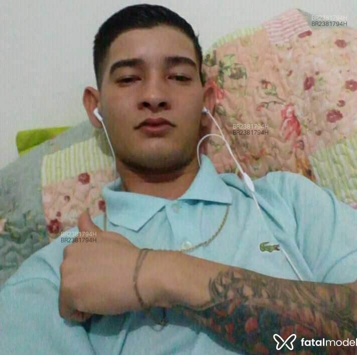 Acompanhante Vitor - Feed