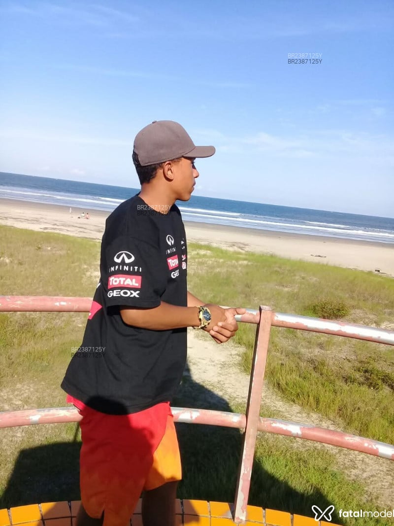 Acompanhante Carlos Eduardo - Feed