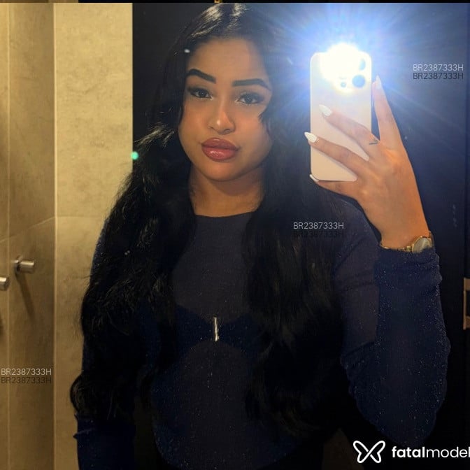 Acompanhante Naomi - Feed