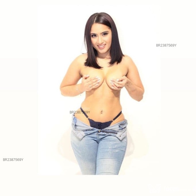 Acompanhante Rebekah - Feed