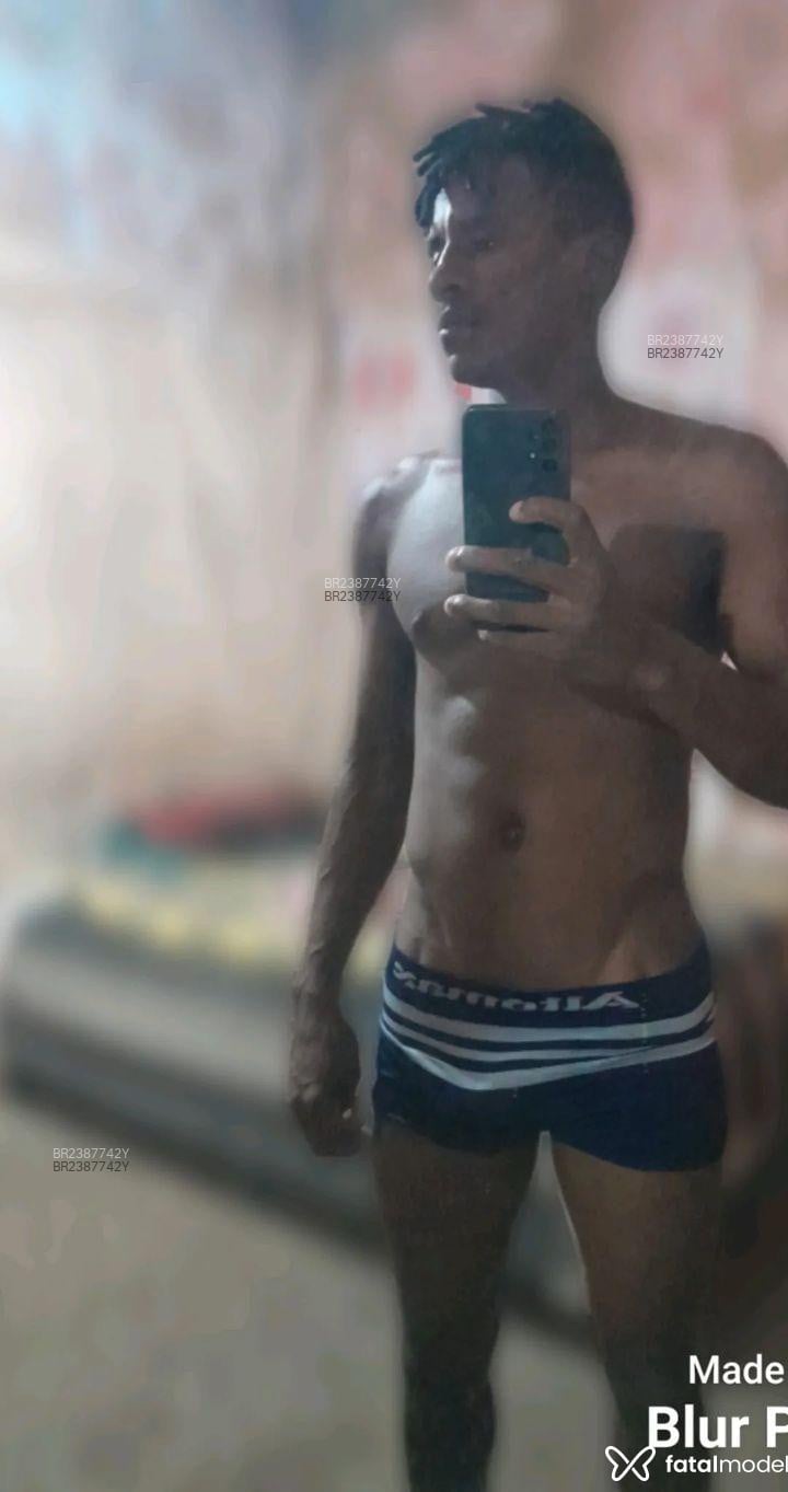 Acompanhante Adilson - Feed