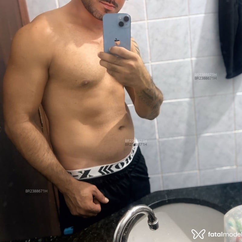 Acompanhante Bruno Oliver - Feed