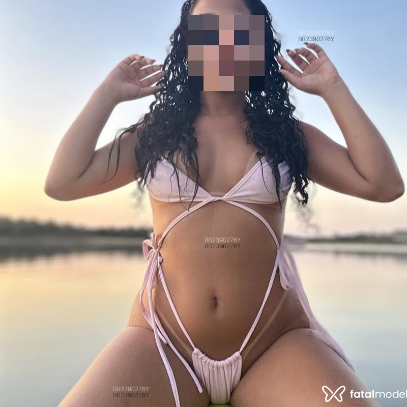 Acompanhante Alinne - Feed