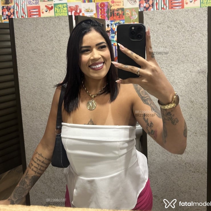 Acompanhante Penelope - Feed