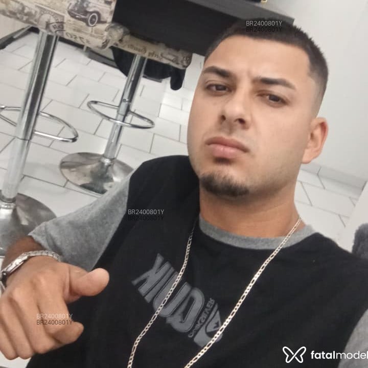 Acompanhante Magrin - Feed