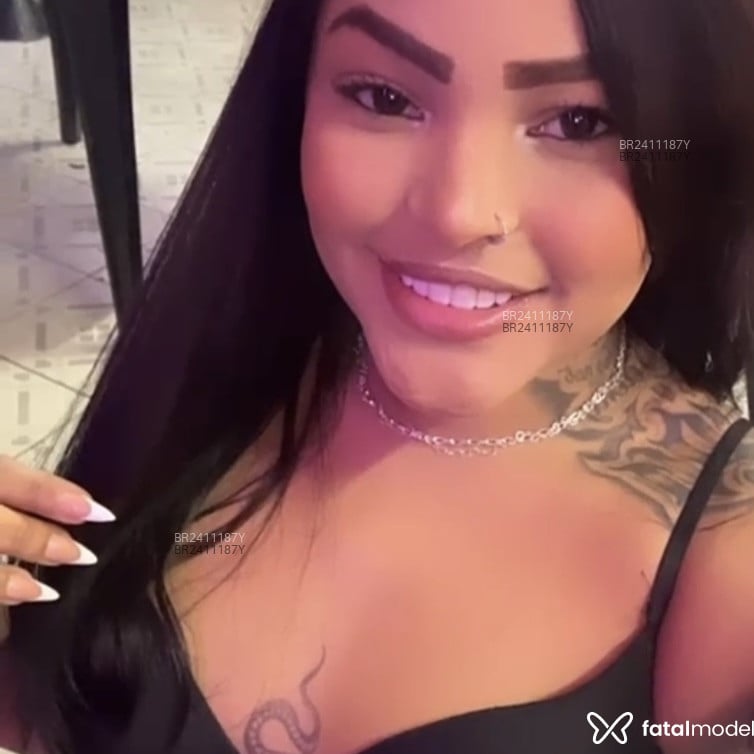 Acompanhante Esther - Feed