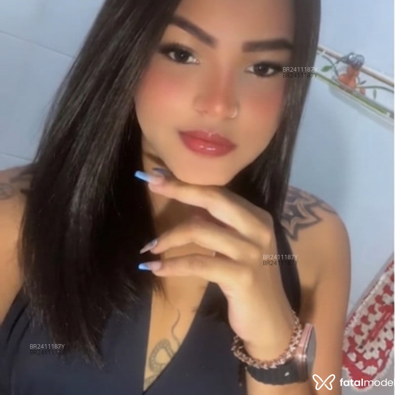 Acompanhante Esther - Feed