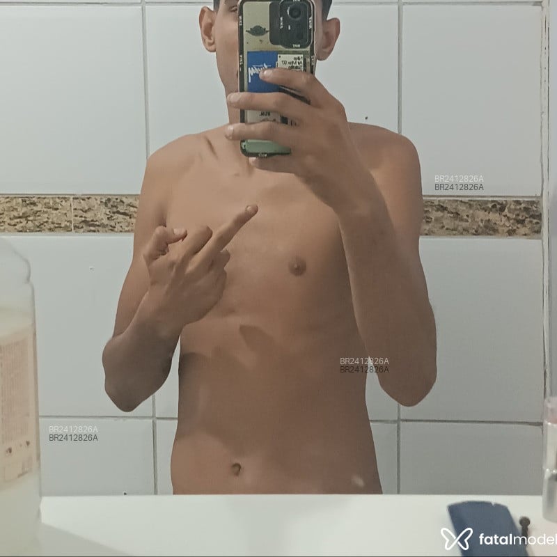 Acompanhante Vini - Feed