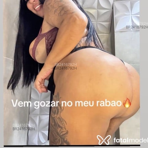 Acompanhante Iza Gigante - Feed