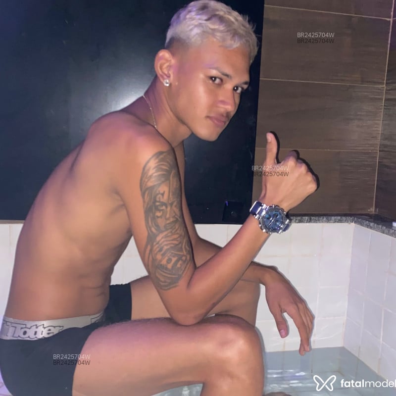 Acompanhante Pivetinhokcetudo - Feed