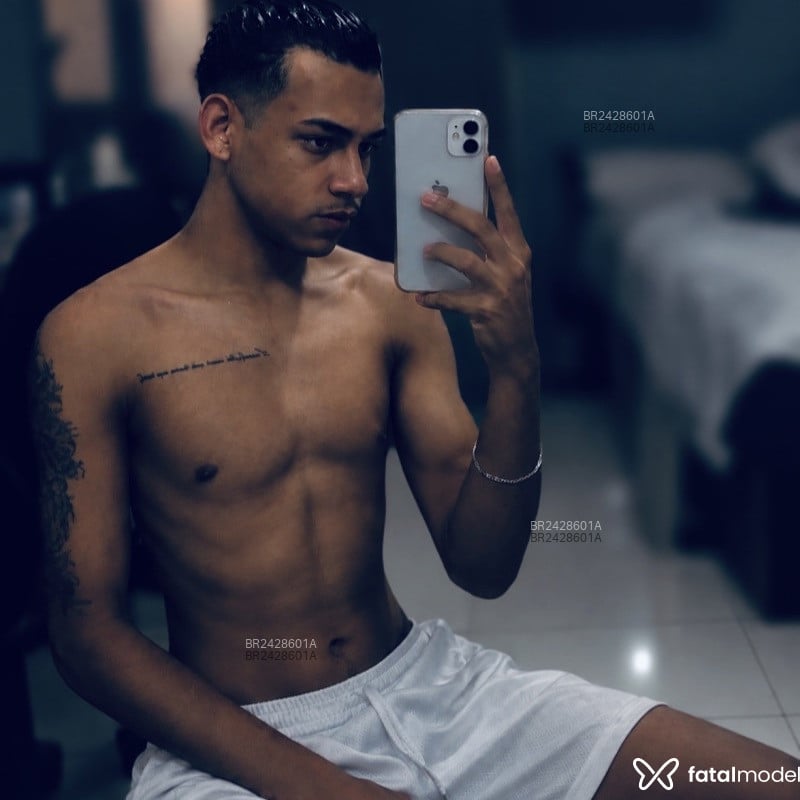 Acompanhante Moreninho - Feed