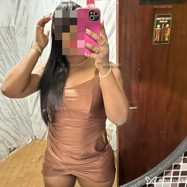 Acompanhante Débora Leal - Feed