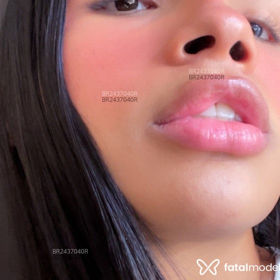 Acompanhante Gaby - Feed
