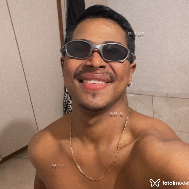 Acompanhante Pretinho - Feed