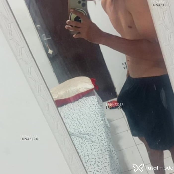 Acompanhante Lucas - Feed