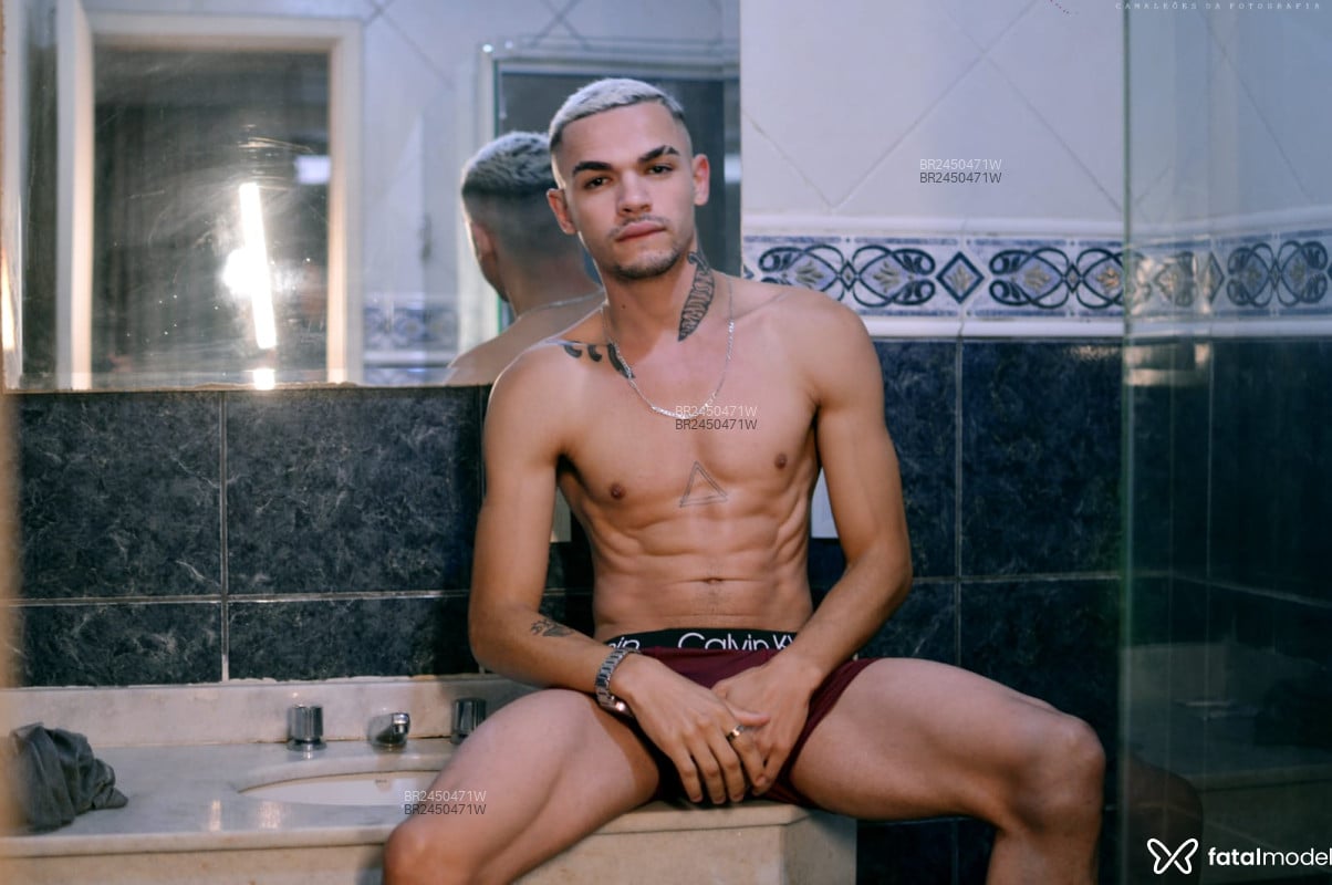 Acompanhante Torcunha - Feed