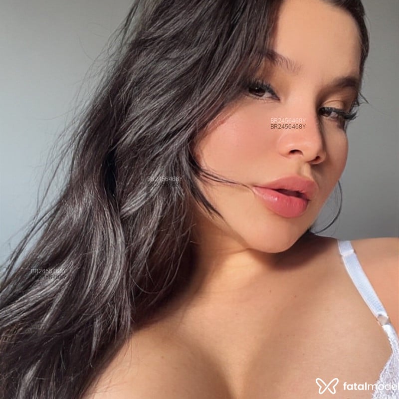 Acompanhante Luiza - Feed