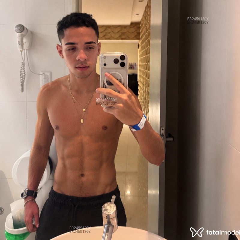 Acompanhante Luiz Henrique - Feed