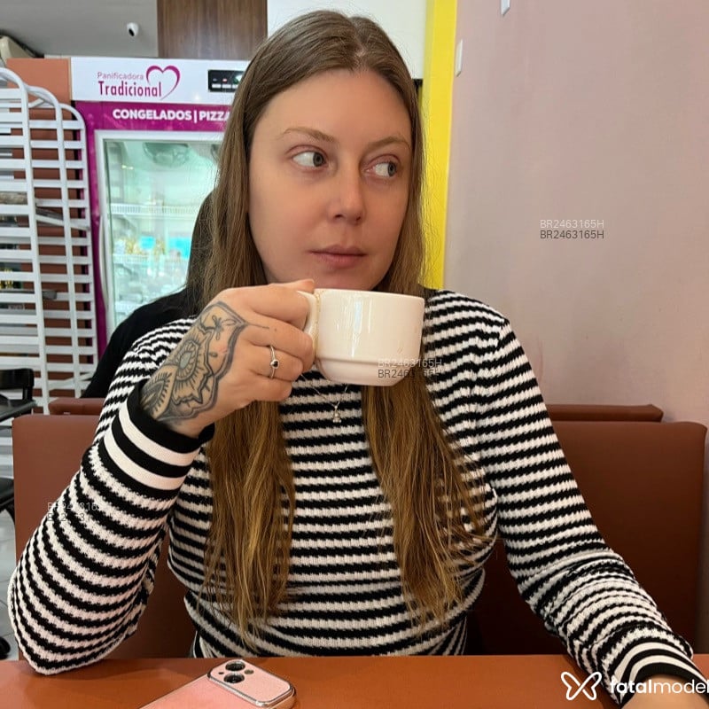 Acompanhante Isa Souza - Feed