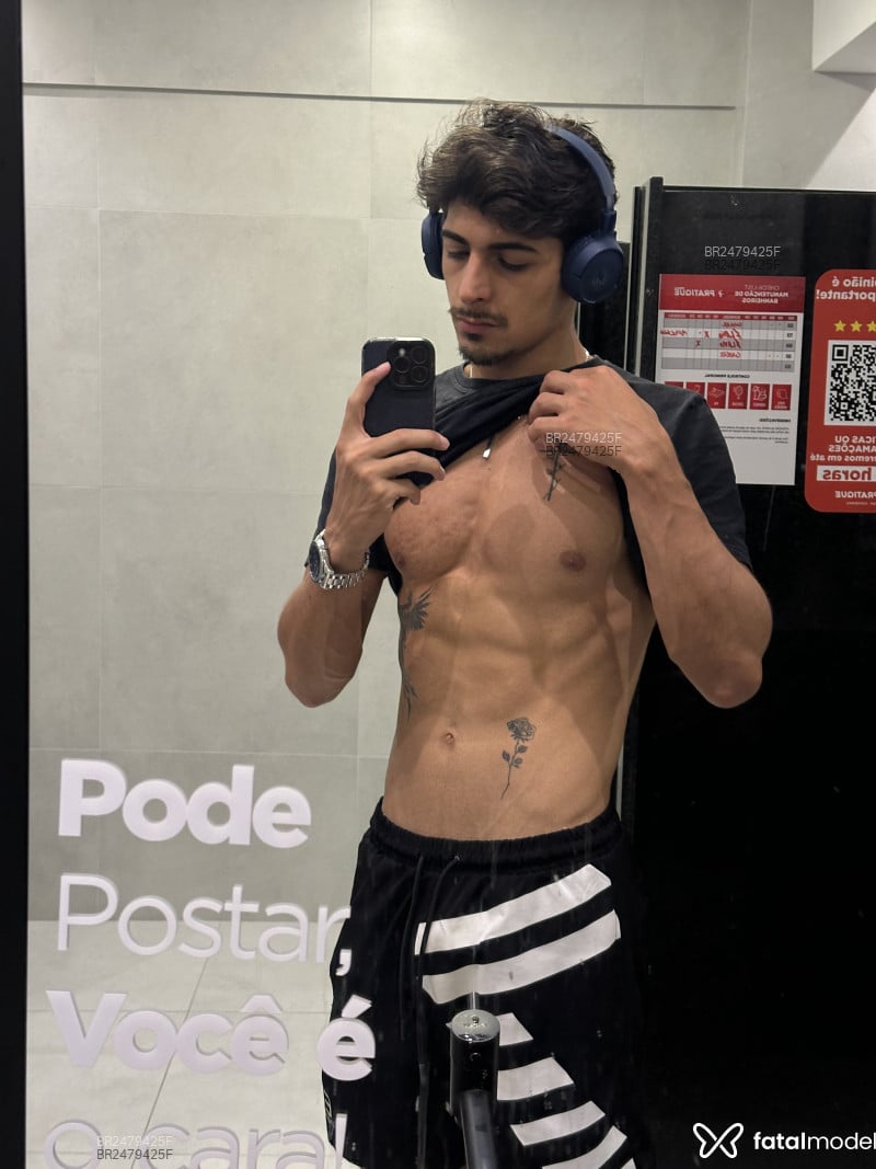 Acompanhante Mteu Costa - Feed