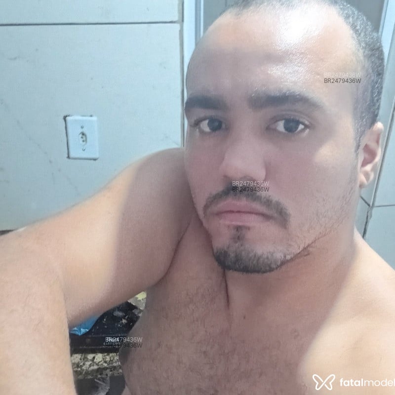 Acompanhante Lucas - Feed