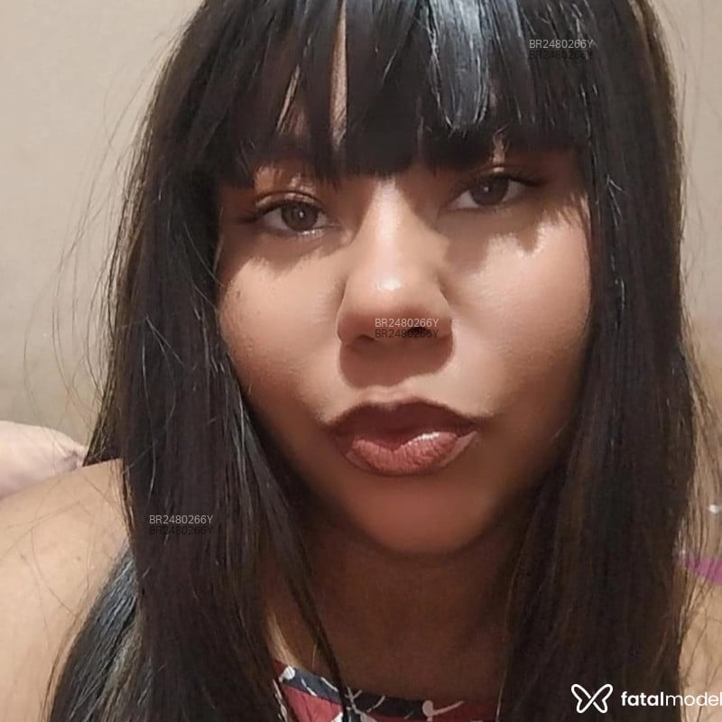 Acompanhante Luiza - Feed