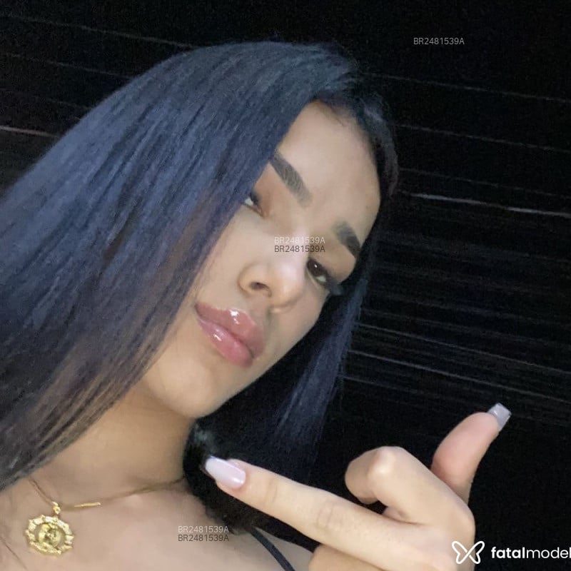 Acompanhante Agatinha - Feed