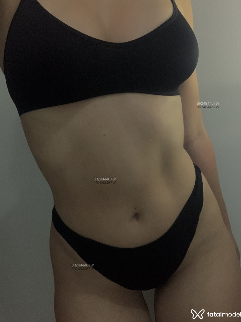 Acompanhante Alissa - Feed
