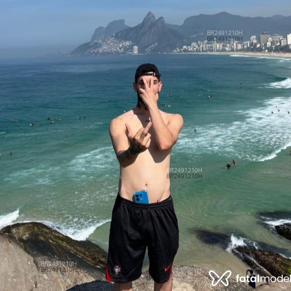 Acompanhante Eitozz - Feed