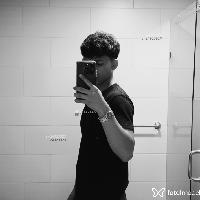 Acompanhante Lucas - Feed