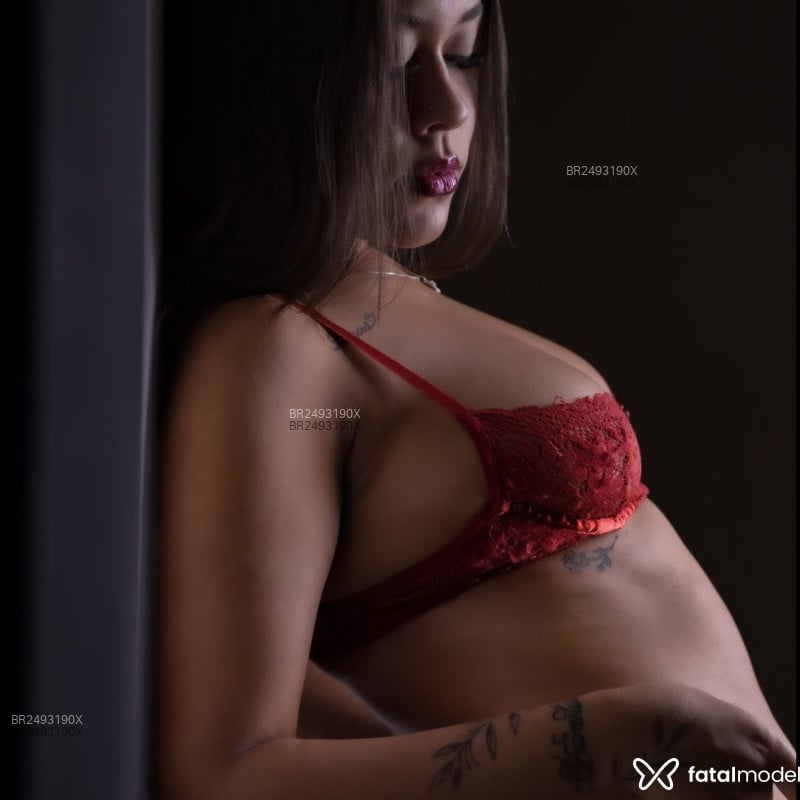 Acompanhante Eduarda - Feed