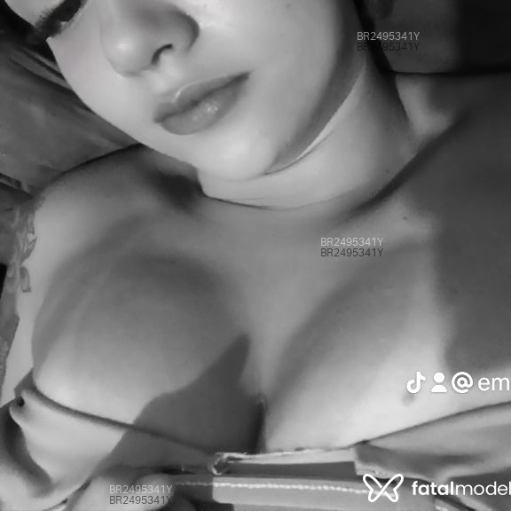 Acompanhante Maya - Feed
