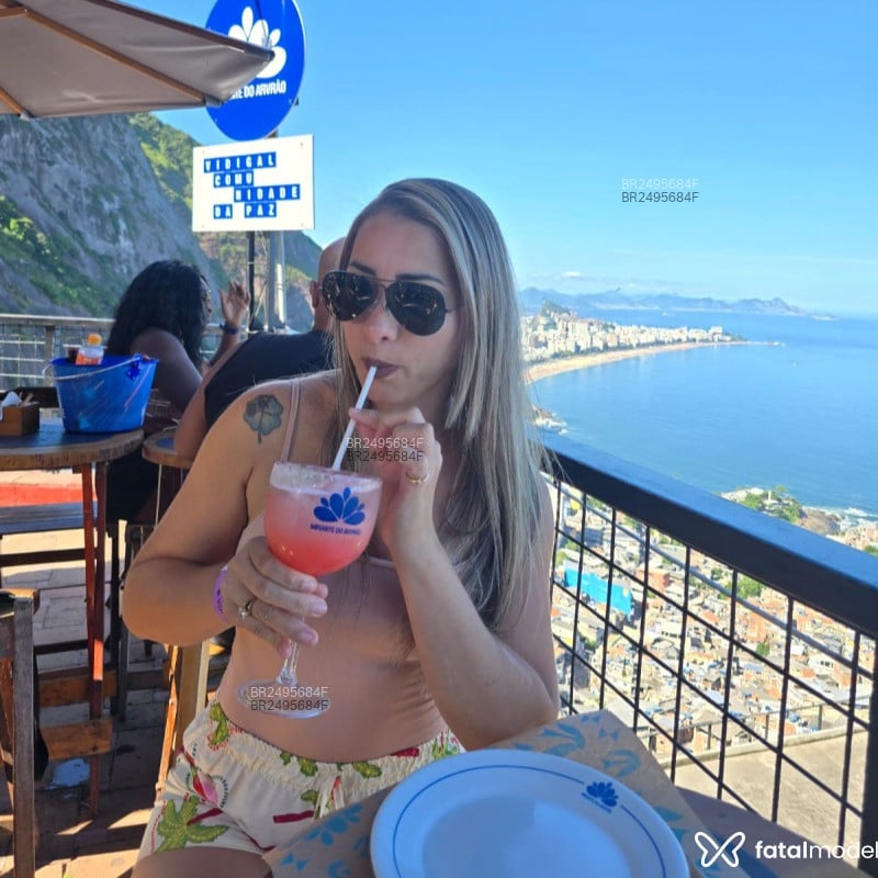 Acompanhante Gisele Steinle - Feed