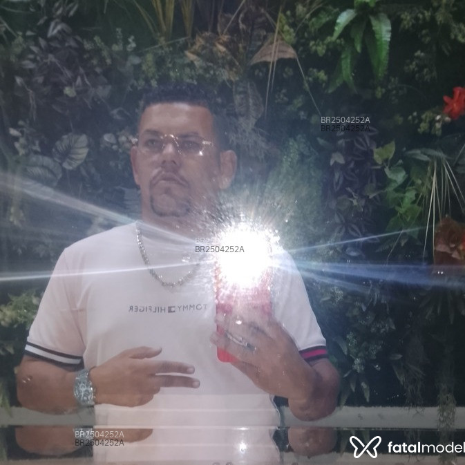 Acompanhante Leonardo - Feed