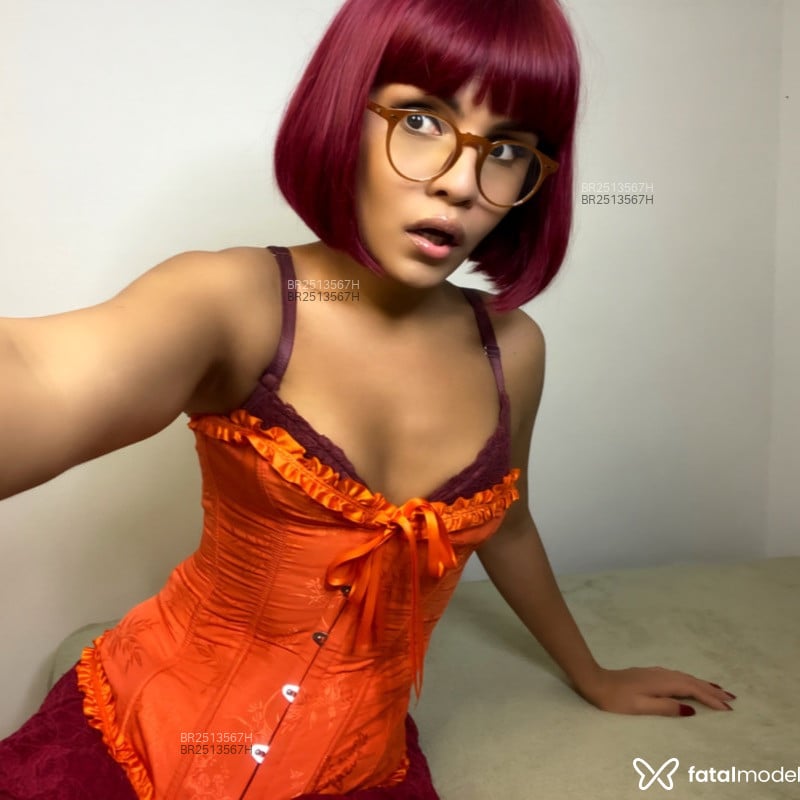 Acompanhante Velma Dinkley - Feed