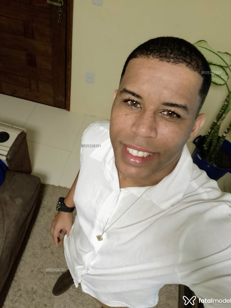Acompanhante Vinícius - Feed