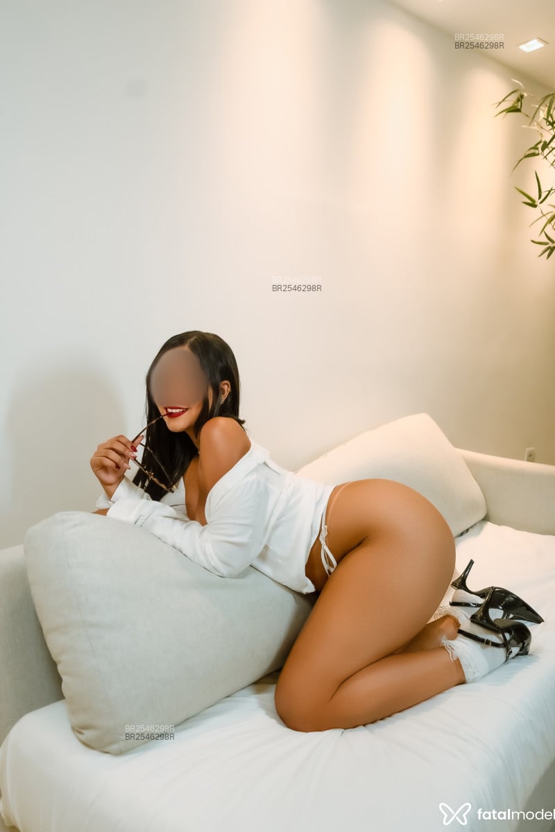 Acompanhante Mila Holanda - Feed